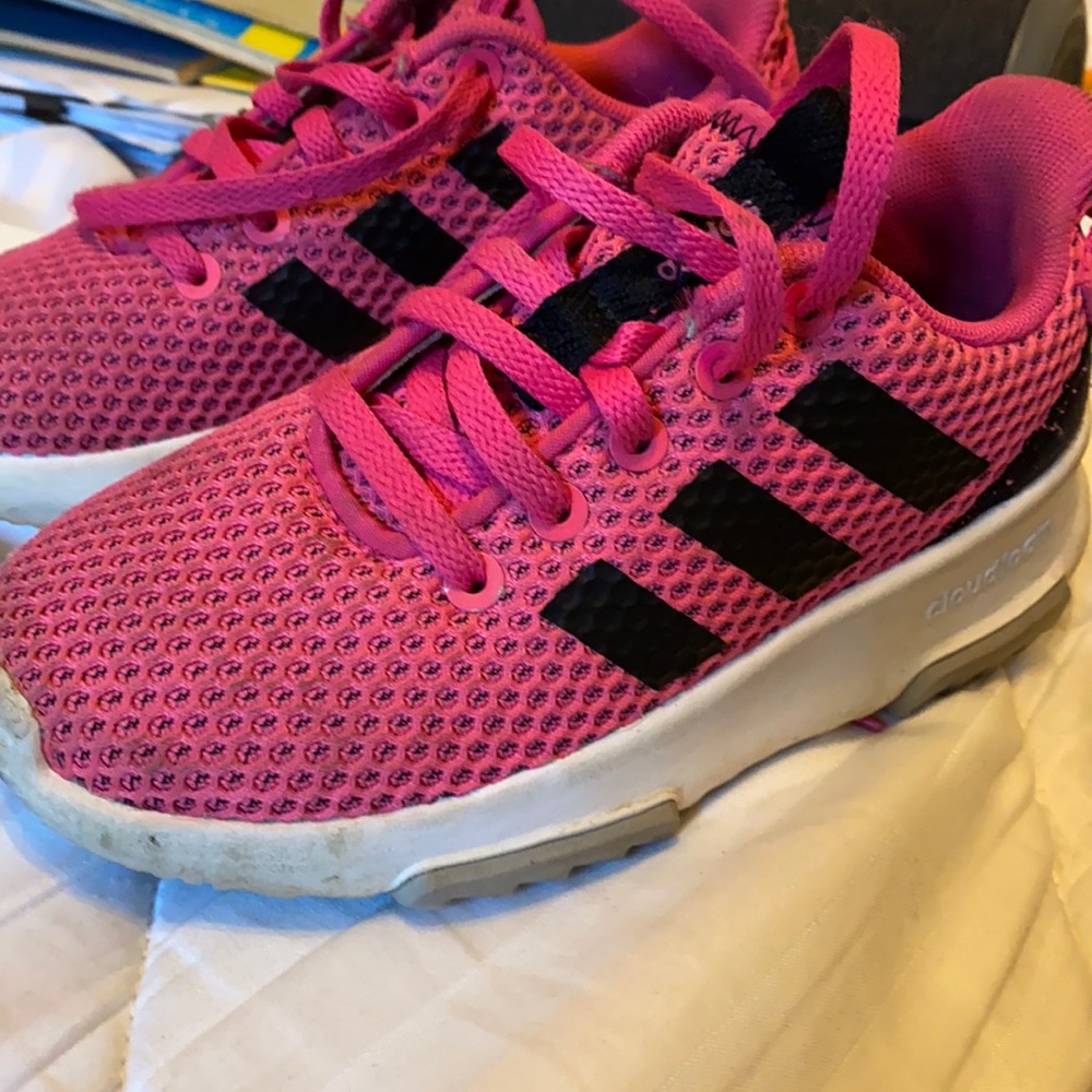 Girls adidas cloud foams 11